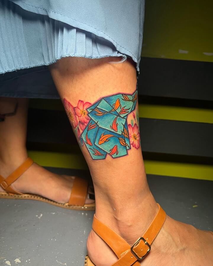 This pastel colored floral minimalist tattoo inked perfectly by female tattooer, Paper Airplane Jane. At Iron Palm Tattoos in downtown Atlanta, Georgia Jane often caters to colors and feminite arts. Call 404-973-7828 or come by to book Jane for your next tattoo. Walk-Ins are always accepted.