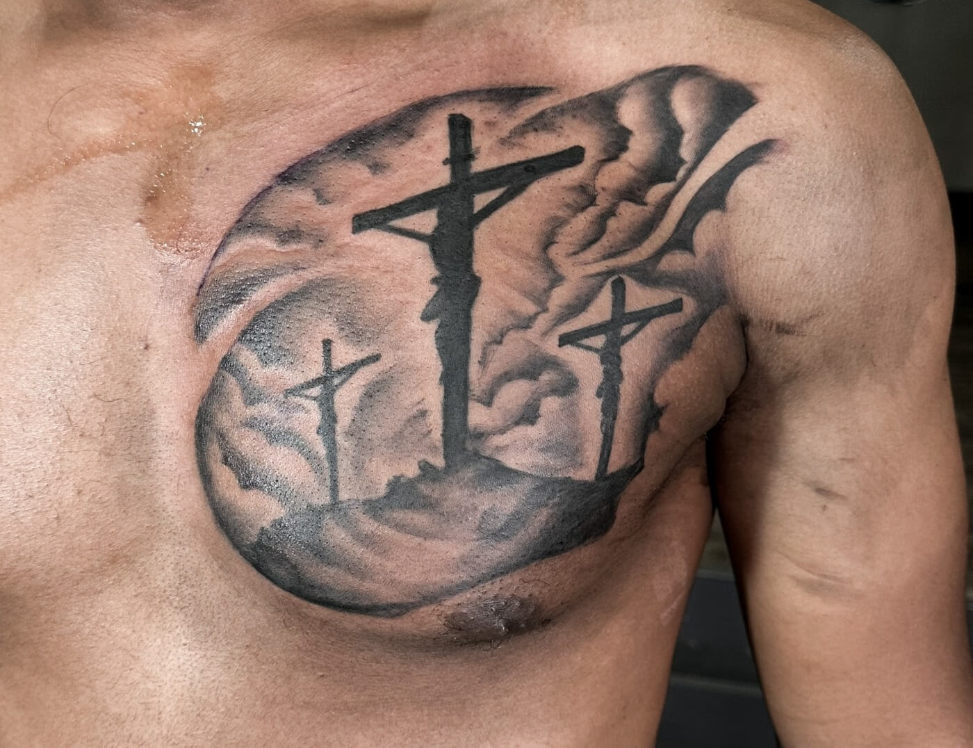 Hispanic Male With Religious Cross Tattoo On Back Stock Photo - Download  Image Now - 20-29 Years, Back, Black Color - iStock